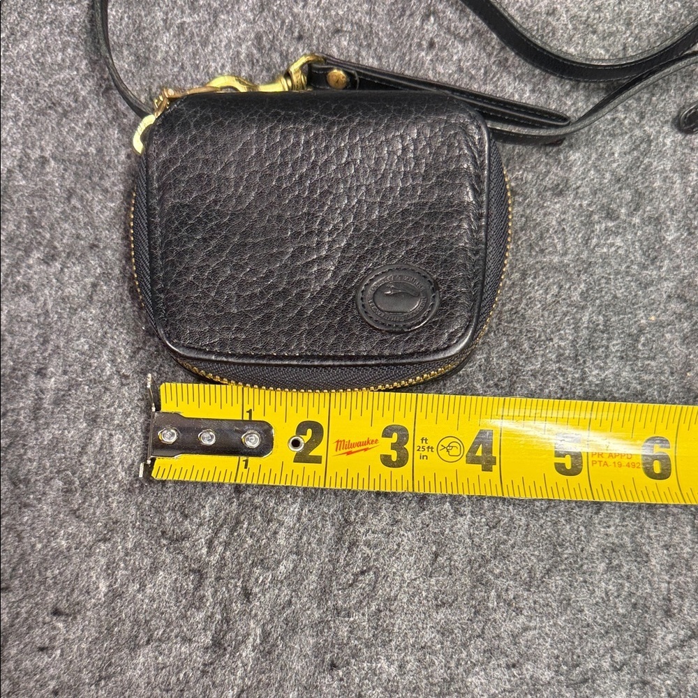 Dooney & Bourke Vintage Black Textured Leather purse. - Picture 5 of 10